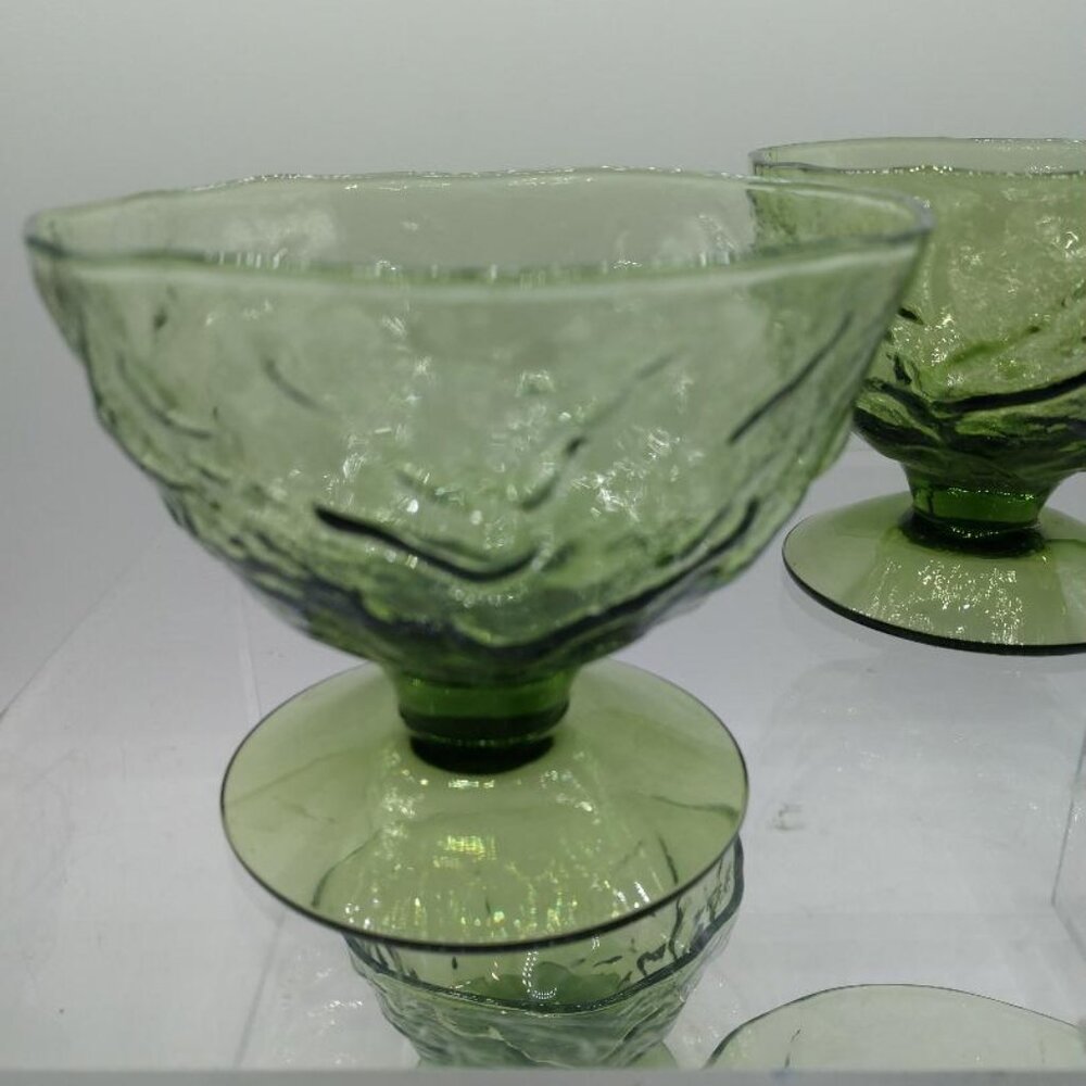 1960's Seneca Avocado Green Driftwood Pattern Ice Cream /Sherbet bows  Set of 4